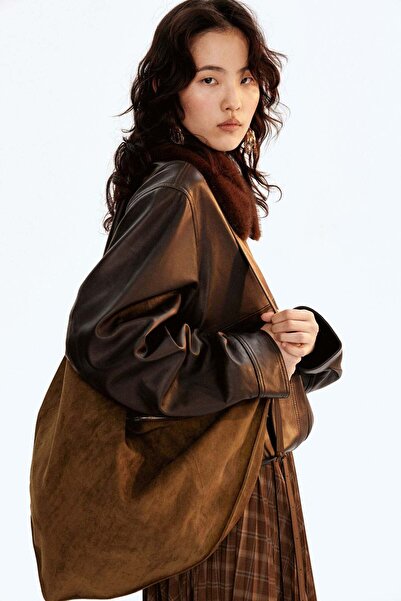 H&M Triangular crossbody bag