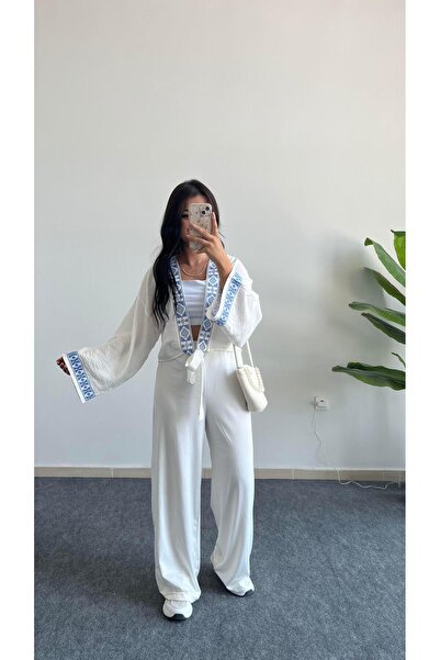 Pera بلوزة كيمونو مطرزة من تيريس - أبيض