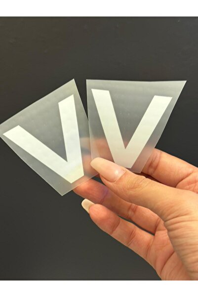 Gönülden Tasarım 2 PIEȚE FERONERIE PENTRU TRANSFERUL EMBLEMEI CU LETRA V 5X5 CM ALB