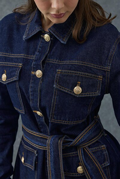 Elbee Fashion Woman Gold Button Detailed Belted Suit