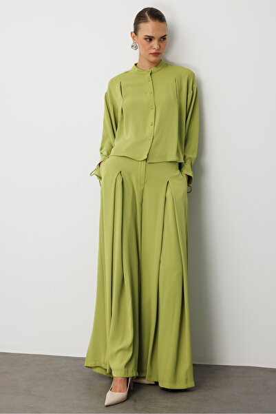 Mizalle F.yeşili Geniş Pileli Bol Kesim Şifon Yeşil Pantolon