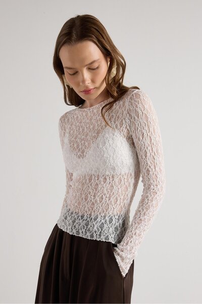 minaaise Women's Ecru Transparent Lace Short Stretch Fabric Blouse 30051