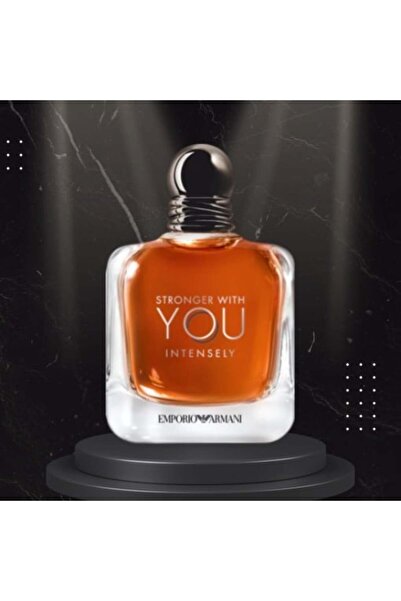 Emporio Armani Intense Eau de Parfum with woody notes for men 100 ml