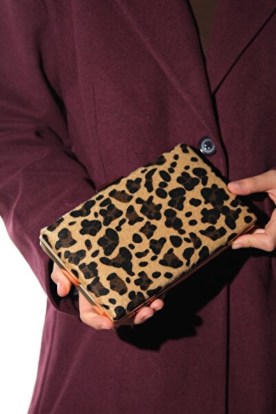 LuviShoes Γυναικεία βραδινή τσάντα MARCONA με μαύρο και κίτρινο σχέδιο