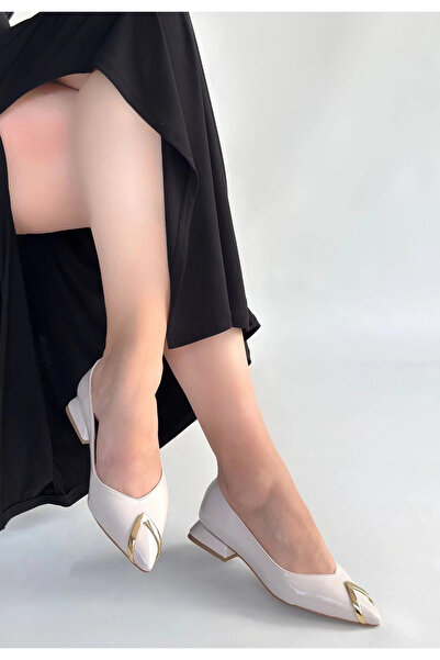 KAZAX Goes Beige Patent Leather Ballet Shoes