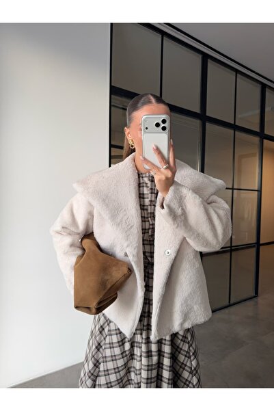 BB Bensu Buyruk Guler șal haină de blană artificială pietre