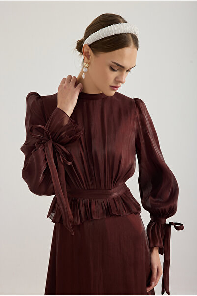 Birgül Bektaş Φόρεμα Janjan λεπτομέρεια με σούρες