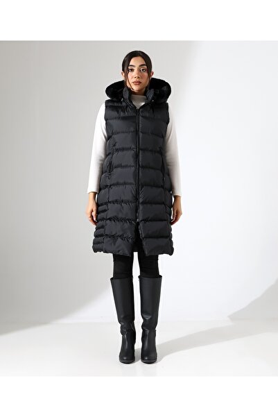 Fi'l Arz Fashion Fur Detail Hooded Plus Size Puffer Vest