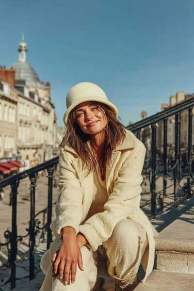 LAGRANZE Winter Bloom Women's Bucket Hat