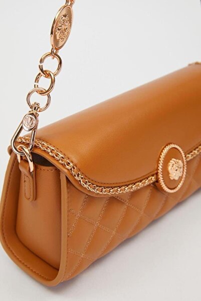 Levidor Chain Strap Detail Shoulder Bag