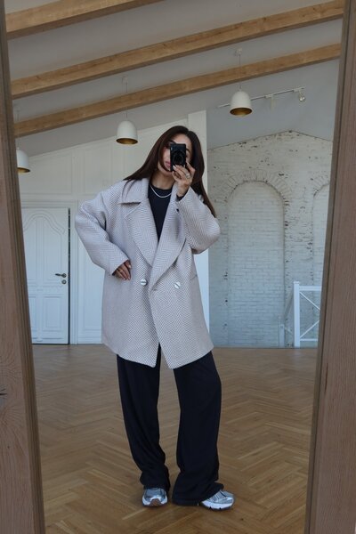 Özge Özgenç Fish Scale Double-Breasted Collar Coat