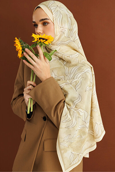 Mooncorn Cream Frond Pattern Hebei Silk Shawl