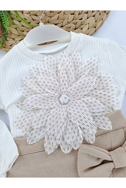 Butik Girl's Bodysuit Shorts Skirt Two-Piece Set Leopard Emblem Detailed Winter Gift Set