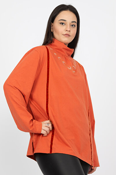 Şans Women's Plus Size Orange, Turtleneck, Velvet Trim and Stone Detail Blouse 65N39245