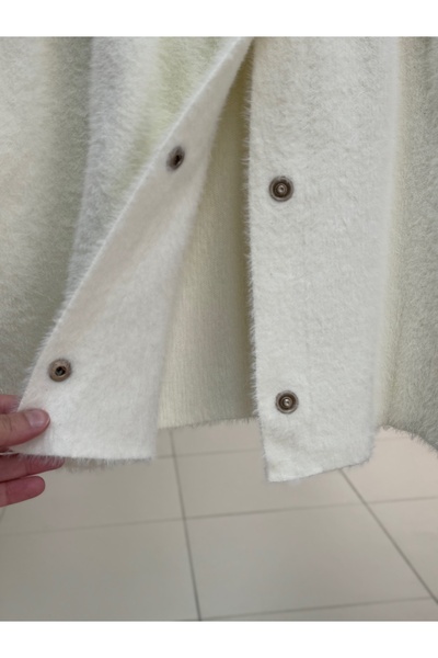 BENAHOLL Elina Gold Buttoned Belted Cardigan-Kr5026 White