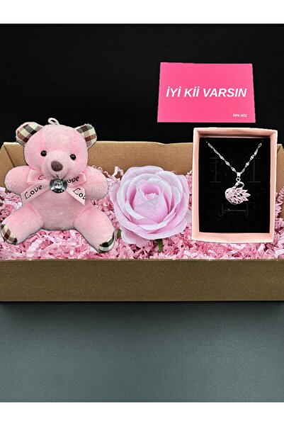 Sepetten Eve Çelik Kararmaz Pembe Kuğu Kolye Gül ve Pembe Ayıcık Seti Sevgili...