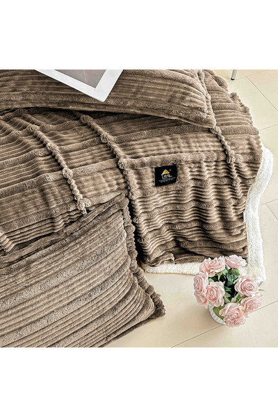 JOJO Anthracite 3D Faux Rabbit Fur Blanket & 2 Pillowcases Set