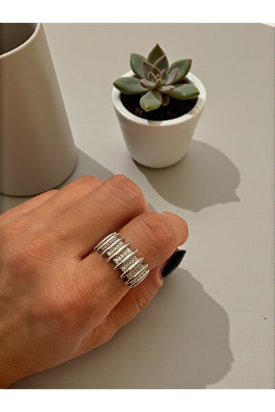 Bo Takı ve Aksesuar خاتم فضي قابل للتعديل مع حجر الزركون