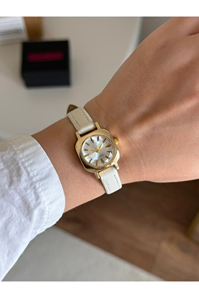 RoseandRoses Avery Vintage Model Leather Strap Women Wristwatch