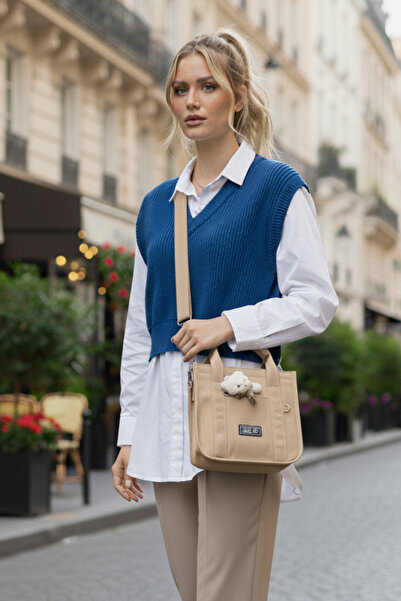 MioArt حقيبة يد وكتف نسائية مع إكسسوارات دمية دب مصنوعة من القطيفة