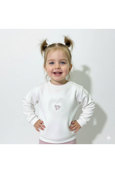 alqarat Sweatshirt and Jogger Set with a Lovely Heart Design