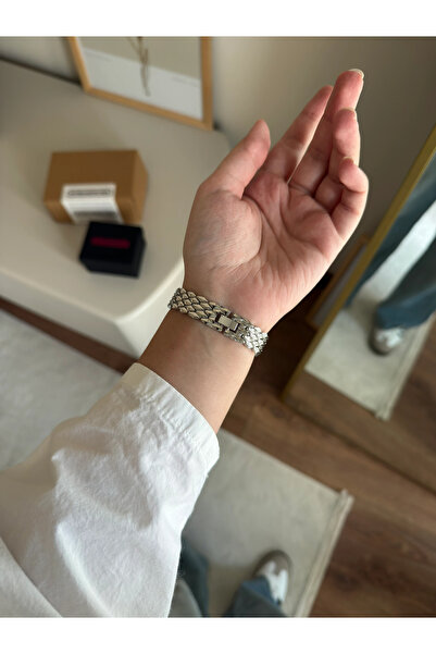 RoseandRoses Kyrie Basic Model Women's Wristwatch