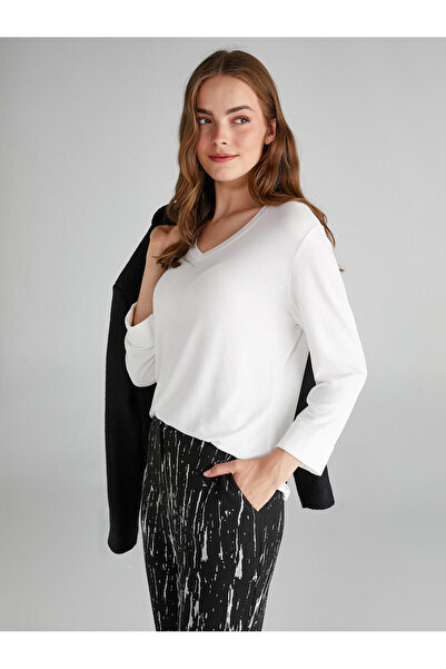 Faik Sönmez تي شيرت نسائي بأكمام 3/4 ورقبة على شكل حرف V - أناقة يومية