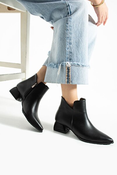 ALTAY SHOES - Günlük kullanım için ideal, rahat ve şık tasarımıyla dikkat çeken sivri burunlu 3CM topuklu Bot