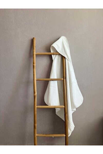 KidsMagazin White Baby Towel with Lace Trim