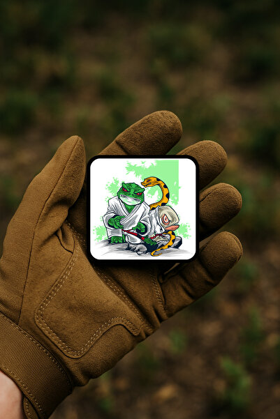 AHWALL شارة / وشاح / شعار بتصميم شخصيات الضفدع والثعبان جاهزة للمعركة