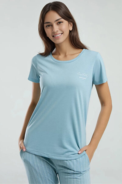 Pierre Cardin Women's Plus Size Pajama Set – Blue Top, Patterned Bottom Model