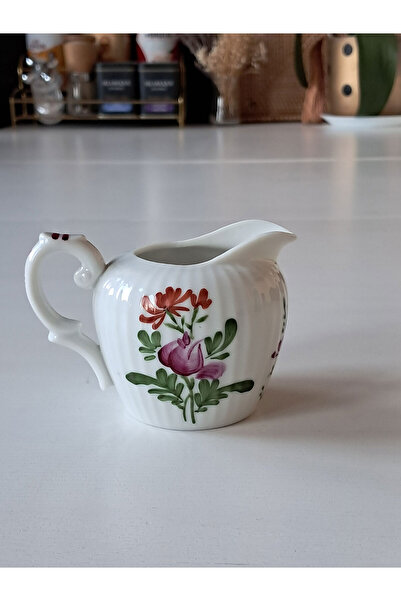 ABBETC Handpainted German Antique Porcelain Milk Jug with Flower Figured Antique Design 120 ml