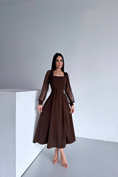 kamacibutik Рокля с квадратна деколте, ръкави и тюл