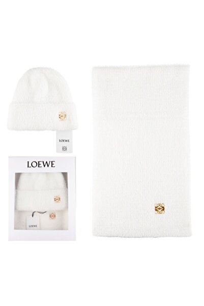 Loewe White fluffy hat and scarf set