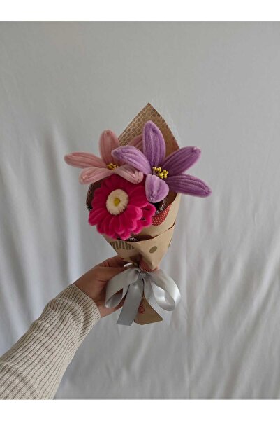 Badem Hediyecilik El Yapımı Dekoratif Şönil Çiçek Buketi (3’lü) – Gerbera ve Zambak Seçenekli Solmayan Hediye