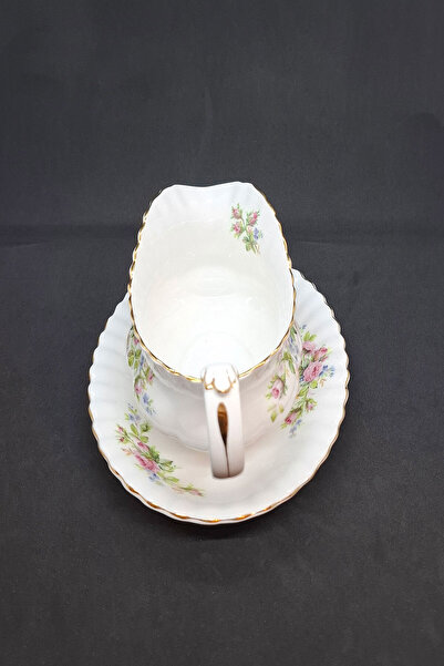 Royal Albert Moss Rose Sauce Boat and Saucer, Antique Porcelain Milk Jug/Sauce Bowl 500 ml