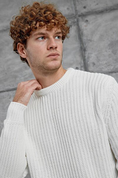 NOMARC Ecru White Mrk Circular Neck Knitted Tricot