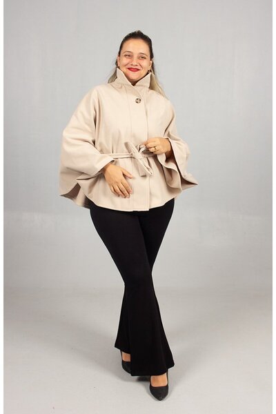 Truva XXL Light in Winter: Cream-Colored Oversized Cashmere Cape