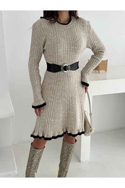 sportiness Kemer Detaylı Yumuşak Dokulu Triko Elbise