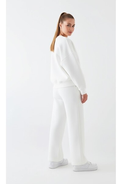 525 Women's Oversized Sweatshirt White – Crew Neck, 3 Thread Ş Fleece-Lined Fleece