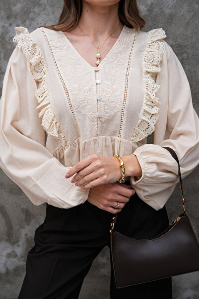FancyWorld Ruffled Button Detailed Fisto Brode Pattern Embroidered Blouse