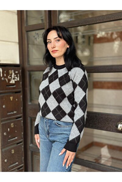 Betül Nayir Baklava Slice Sweater - Black