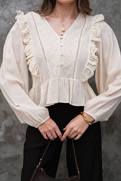 FancyWorld Ruffled Button Detailed Fisto Brode Pattern Embroidered Blouse