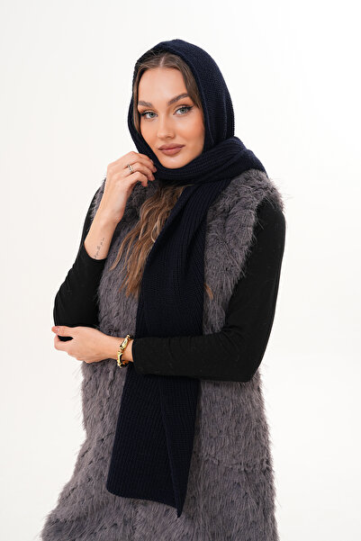 Ritagarcia Şal tricotat cu detaliu cu glugă |   Tendință în eșarfe cu glugă