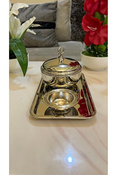 Palaces Large silver nickel and two-tone nickel date set - 3 pieces
