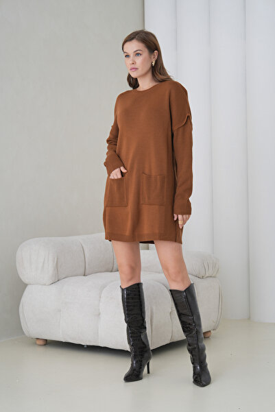 MAMAYAGA Women's Long Sleeves Self Textured Crew Neck Tunic Oversized Stylish Winter Knitwear Sweater Dress with Pockets