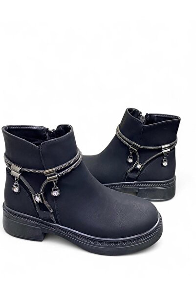 Desimod أحذية نسائية بسحاب جانبي مع إكسسوارات حجرية