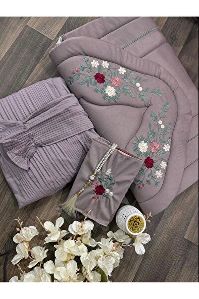 STAYILK DRESSES Elegant embroidered and lined prayer set