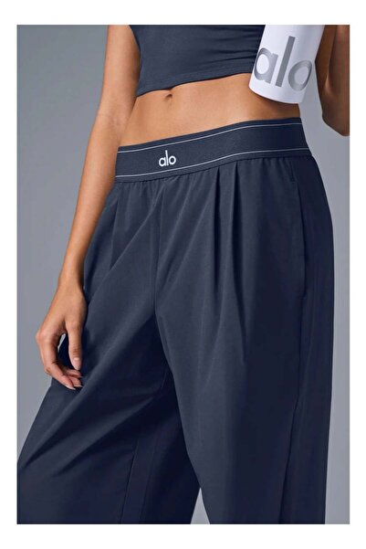 Alo 30 Inseam Suit Up Trouser, Regular Fit Wide Leg Pants for Women - Navy