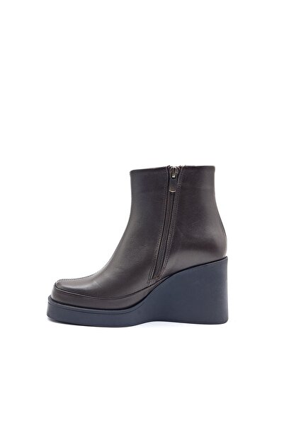 Cassido Genuine Leather Padded Sole Brown Women's Boots